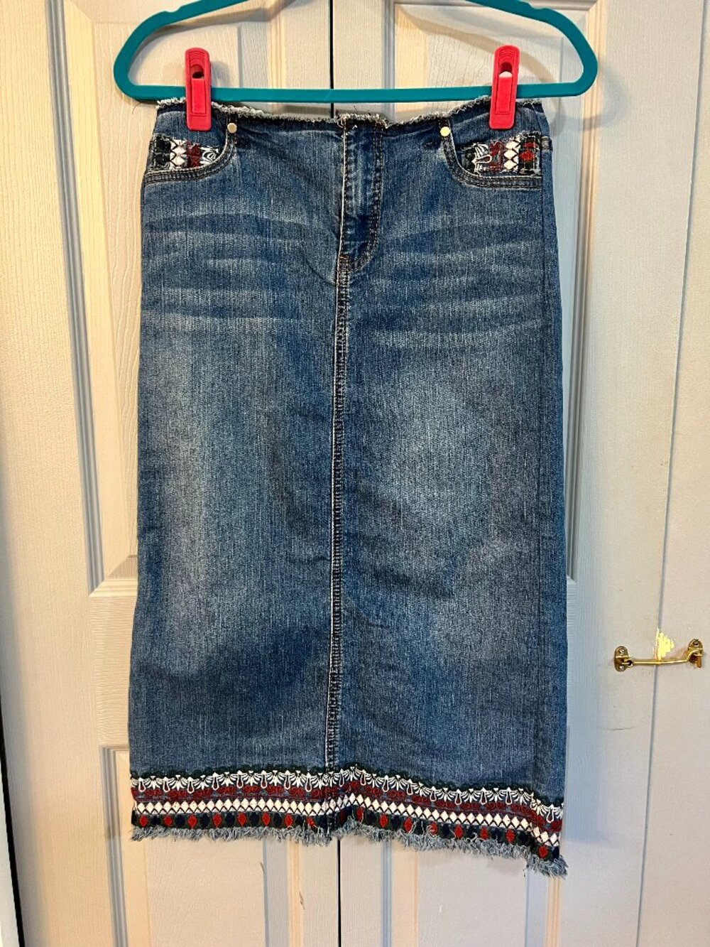 Denim Pencil Skirt with Embroider Trim. Stretchy